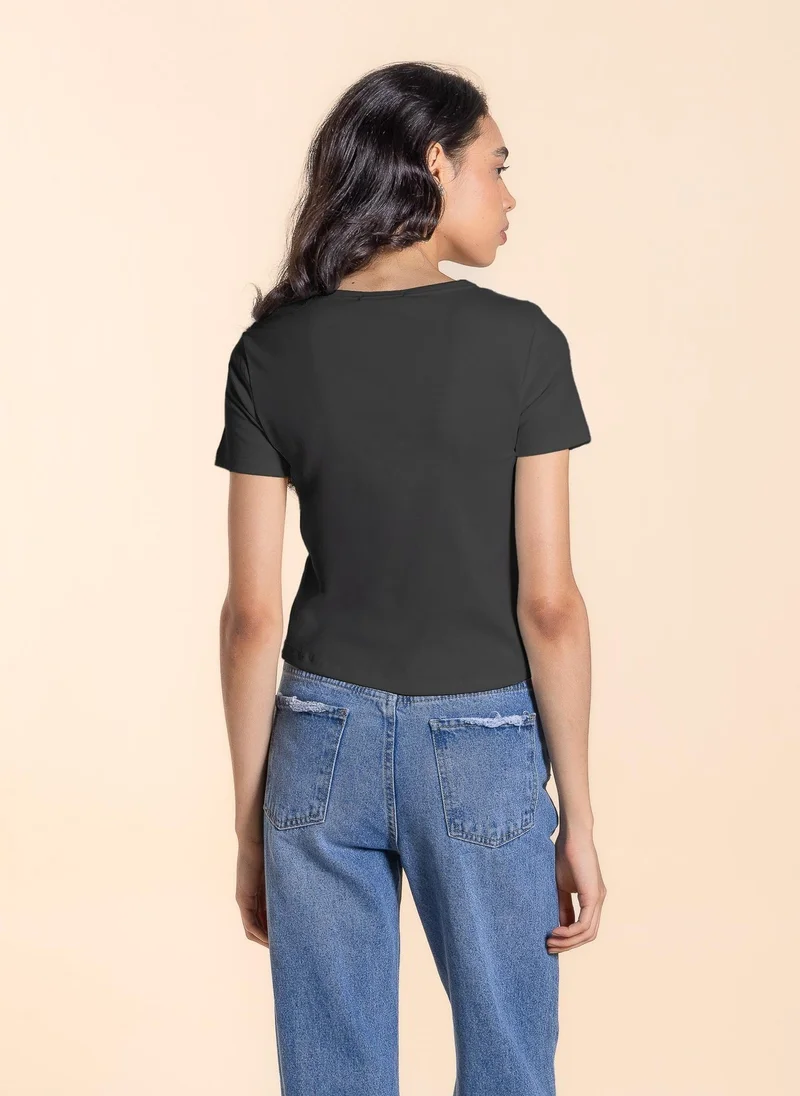 SHAPES WIDE NECK BASIC T-SHIRT